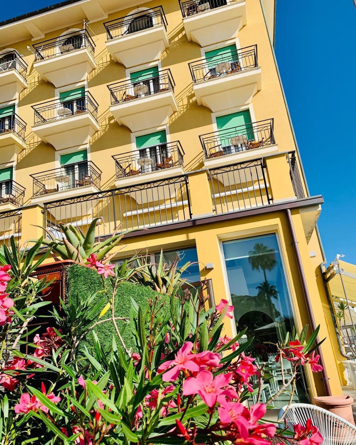 Jasmin Charme Hotel Diano Marina Zewnętrze zdjęcie