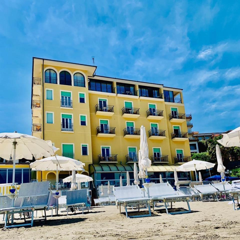 Jasmin Charme Hotel Diano Marina Zewnętrze zdjęcie